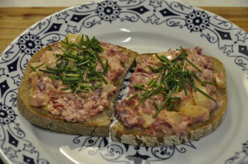 Jak uvařit rychlá pomazánka chorizo? Snadné recept, připravený za Do 30 minut